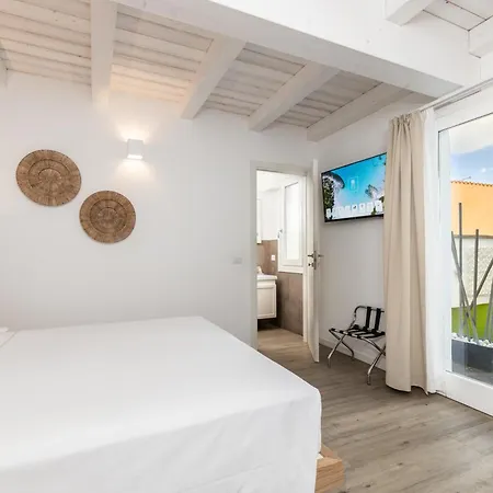 Отель Aras Boutique