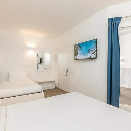 Aras Boutique Вилласимиус